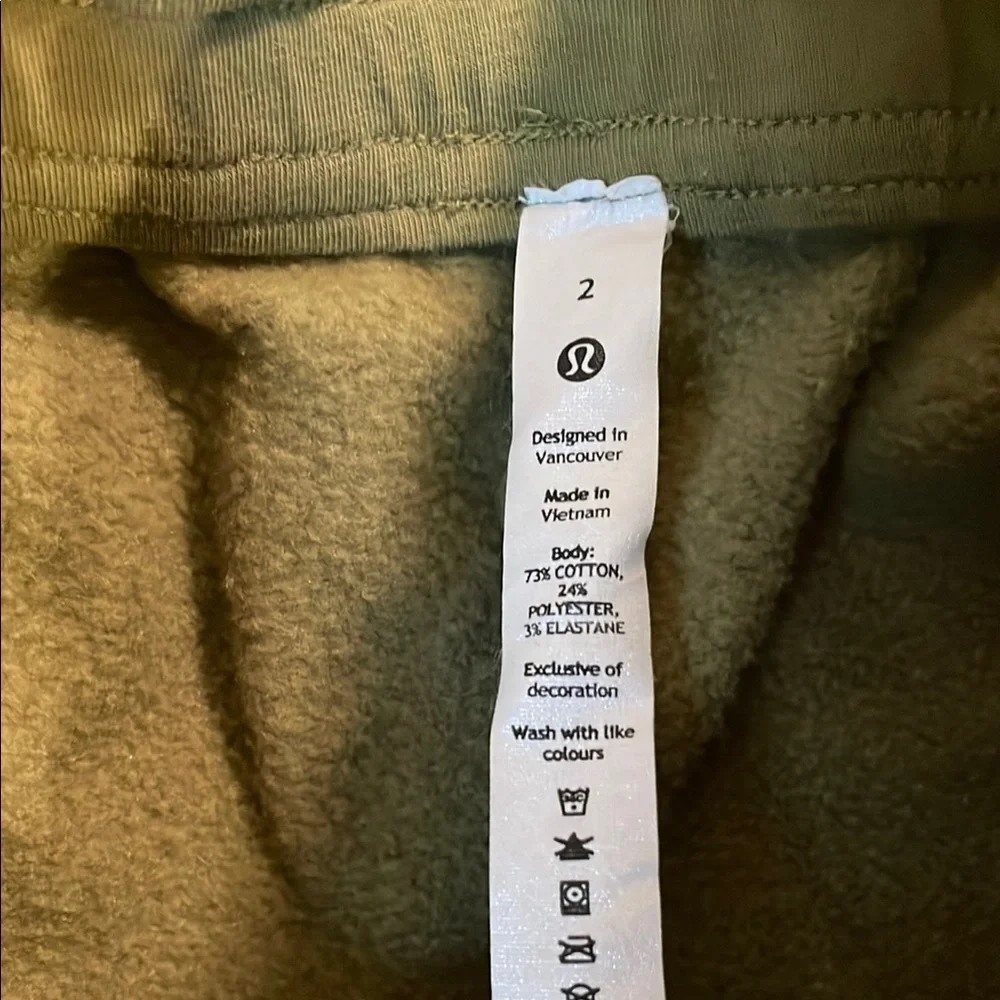 Lululemon Athletica Green Sweatpants - Picture 2 of 11